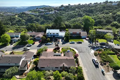 2671 Comstock Cir, Belmont, CA 94002 - Photo 39