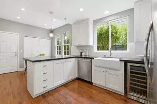 91 Waterside Cir, Redwood City, CA 94065 - Photo 17