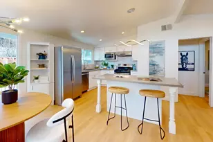 696 Lakehaven Dr, Sunnyvale, CA 94089 - Photo 3