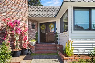 25 Coral St, Pacific Grove, CA 93950 - Photo 9