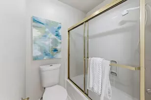 1040 Continentals Way 14, Belmont, CA 94002 - Photo 33