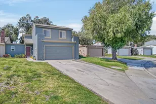 1605 Cherokee Dr, Salinas, CA 93906 - Photo 1