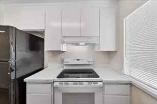 1605 Cherokee Dr, Salinas, CA 93906 - Photo 9