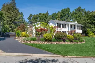 740 Clydesdale Dr, Hillsborough, CA 94010 - Photo 9