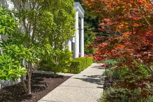 740 Clydesdale Dr, Hillsborough, CA 94010 - Photo 15