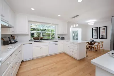 740 Clydesdale Dr, Hillsborough, CA 94010 - Photo 29