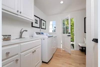 740 Clydesdale Dr, Hillsborough, CA 94010 - Photo 39