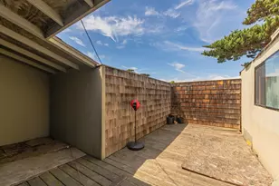 33 Portola Ave, Monterey, CA 93940 - Photo 7