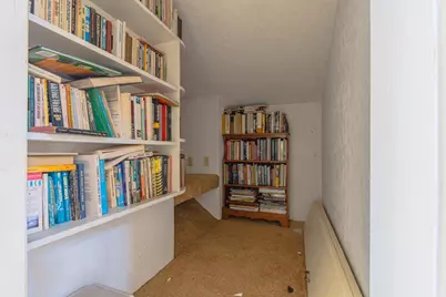 33 Portola Ave, Monterey, CA 93940 - Photo 15