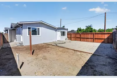 420 Bridgevale, Hollister, CA 95023 - Photo 7