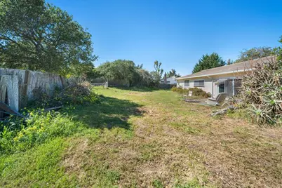 15400 Oak Hills Dr, Salinas, CA 93907 - Photo 27