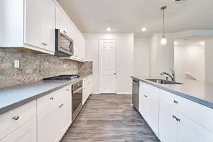 729 Daniel Freeman Cir, Inglewood, CA 90301 - Photo 13