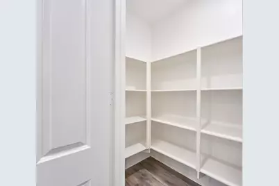 729 Daniel Freeman Cir, Inglewood, CA 90301 - Photo 11