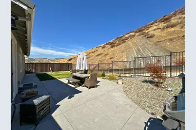 9077 Golf Canyon Drive, Patterson, CA 95363 - Photo 15