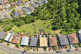 973 Larkspur Dr, Millbrae, CA 94030 - Photo 51