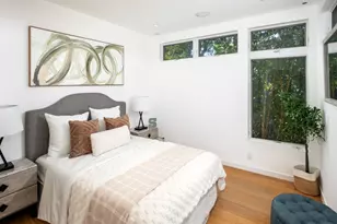 2161 Valparaiso Ave, Menlo Park, CA 94025 - Photo 17
