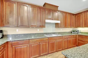 10022 Spring View Way, Elk Grove, CA 95757 - Photo 21