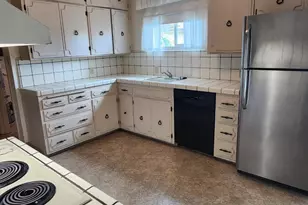 100 Eucalyptus Ave, South San Francisco, CA 94080 - Photo 11