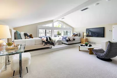 2466 Sharon Oaks Dr, Menlo Park, CA 94025 - Photo 19