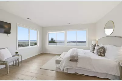 60 Dartmouth Ave, San Carlos, CA 94070 - Photo 17