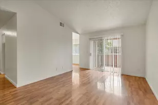 210 Damsen Dr, San Jose, CA 95116 - Photo 3