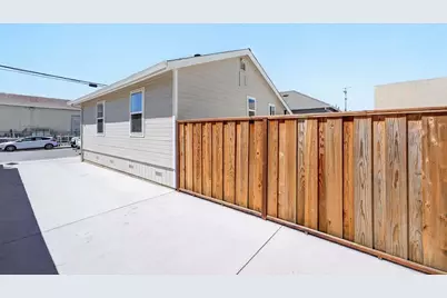 152 Grove St, Watsonville, CA 95076 - Photo 33