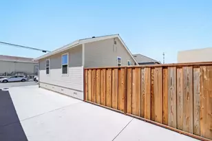 152 Grove St, Watsonville, CA 95076 - Photo 33