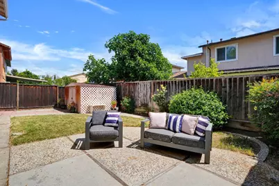 1242 Bacchus Ave, San Jose, CA 95122 - Photo 15