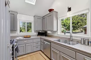175 Westdale Dr, Santa Cruz, CA 95060 - Photo 9