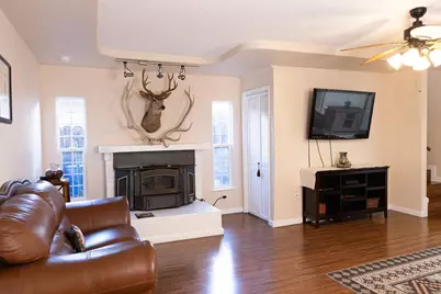 632 Serenade Ct, San Jose, CA 95111 - Photo 3