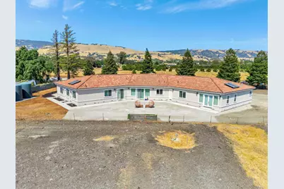 10055 Foothill Ave, Gilroy, CA 95020 - Photo 93