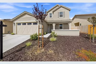 1196 Wildrose Dr, Hollister, CA 95023 - Photo 3
