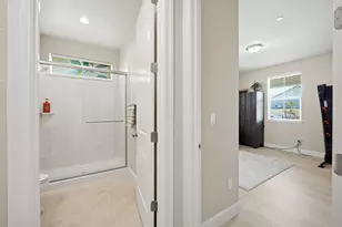 1196 Wildrose Dr, Hollister, CA 95023 - Photo 11