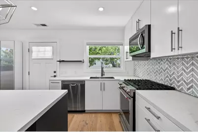 2080 Heatherdale Ave, San Jose, CA 95128 - Photo 19