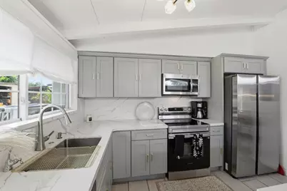 1230 Palamos Ave, Sunnyvale, CA 94089 - Photo 13