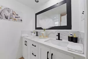 1230 Palamos Ave, Sunnyvale, CA 94089 - Photo 27