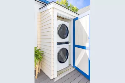 141 Caledonia Ave, Pacific Grove, CA 93950 - Photo 17