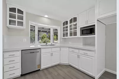 16505 Sanborn Rd, Saratoga, CA 95070 - Photo 11