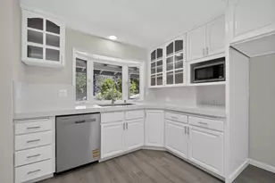 16505 Sanborn Rd, Saratoga, CA 95070 - Photo 11