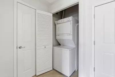 801 Winchester 4100, San Jose, CA 95128 - Photo 15