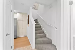 1999 O'Farrell St, San Mateo, CA 94403 - Photo 23