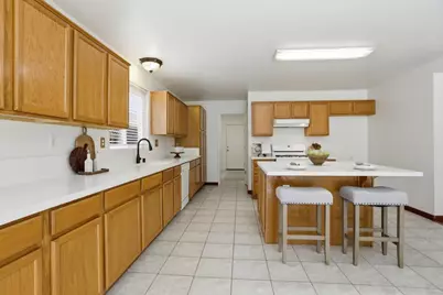 2592 Glenview Dr, Hollister, CA 95023 - Photo 9