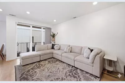 493 Cambridge St, San Francisco, CA 94134 - Photo 1