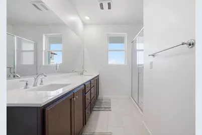 493 Cambridge St, San Francisco, CA 94134 - Photo 13