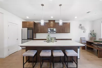 493 Cambridge St, San Francisco, CA 94134 - Photo 9