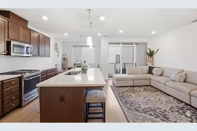 493 Cambridge St, San Francisco, CA 94134 - Photo 7
