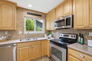 1657 Glenhurst Dr, San Jose, CA 95124 - Photo 11