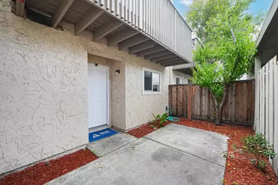 117 Mission Dr, East Palo Alto, CA 94303 - Photo 25