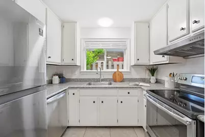117 Mission Dr, East Palo Alto, CA 94303 - Photo 7