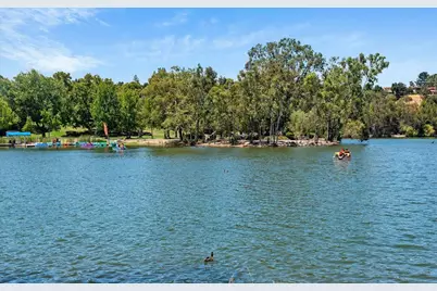 216 Montclair Rd, Los Gatos, CA 95032 - Photo 41